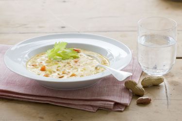 Würzige Erdnussuppe